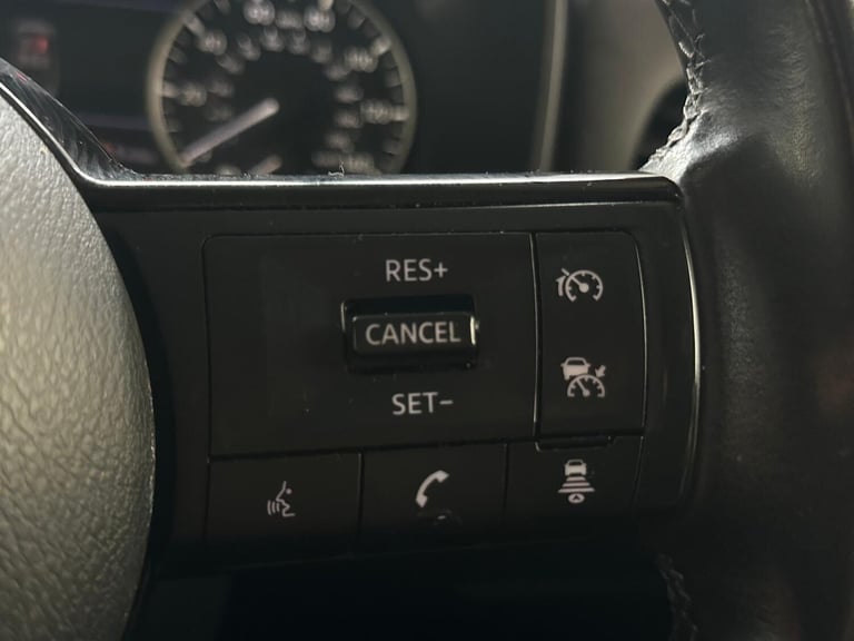 2022 Nissan Qashqai 1.3 DIG-T MHEV N-Connecta Euro 6 (s/s) 5dr HATCHBACK Petrol/Electric Hybrid M...