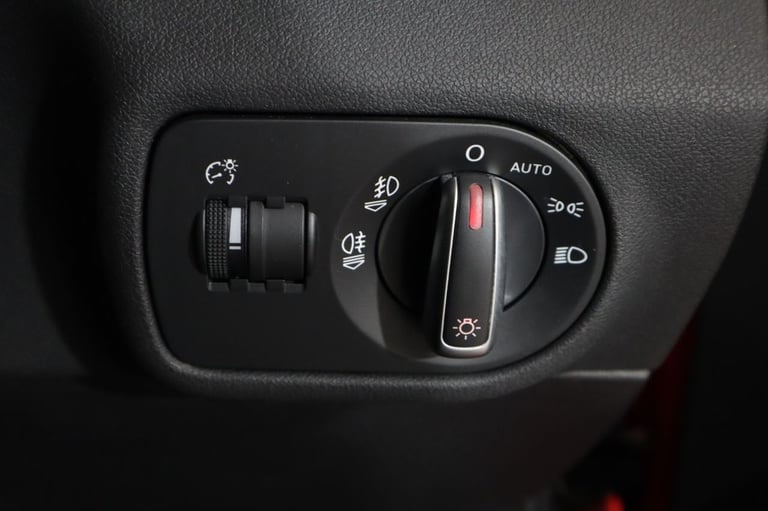 2012 Audi A1 1.4 TFSI Sport Hatchback 3dr Petrol S Tronic Euro 5 (s/s) (122 ps) Hatchback Petrol ...