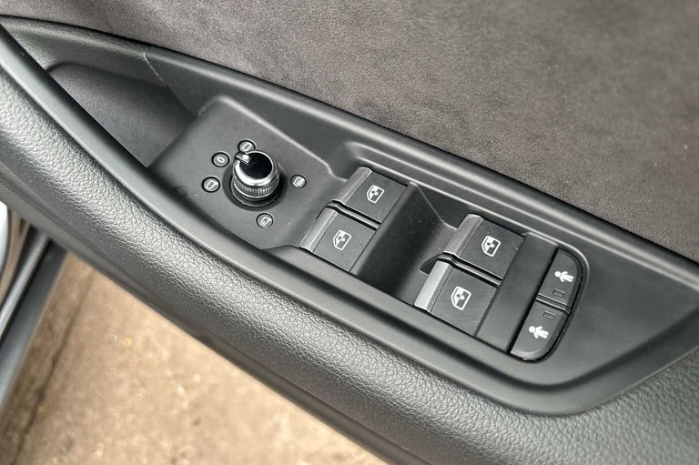 2019 Audi A4 35 TFSI S Line 4dr Saloon Petrol Manual