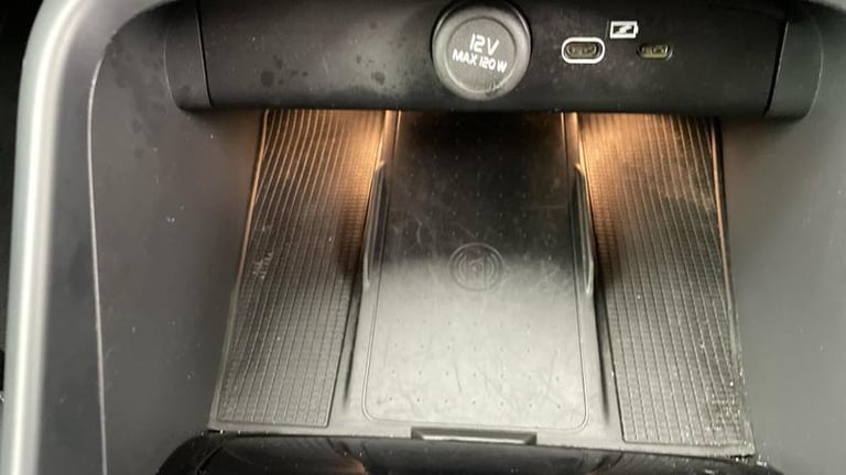 2025 Volvo XC40 Plus B4 Mild hybrid Petrol Dark Automatic SUV Petrol Automatic