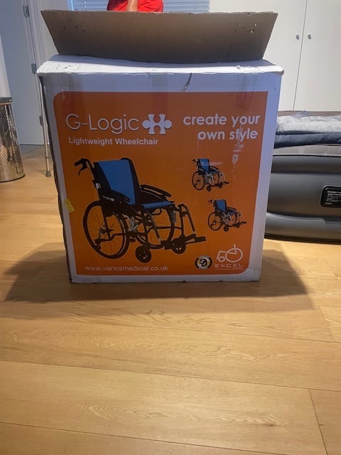 G logic light weight wheelchair