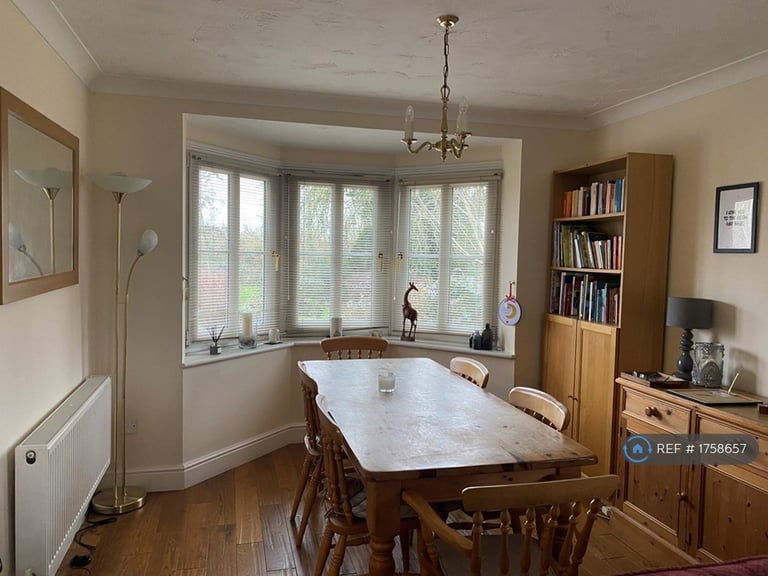 4 bedroom house in Horn Lane, Stony Stratford, Milton Keynes, MK11 (4 bed) (#1758657)