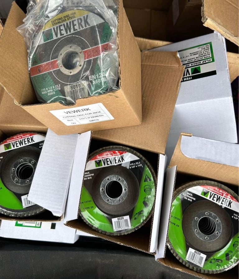 image for 115s ultra thin 1mm thick discs and flap discs 40 grit 
