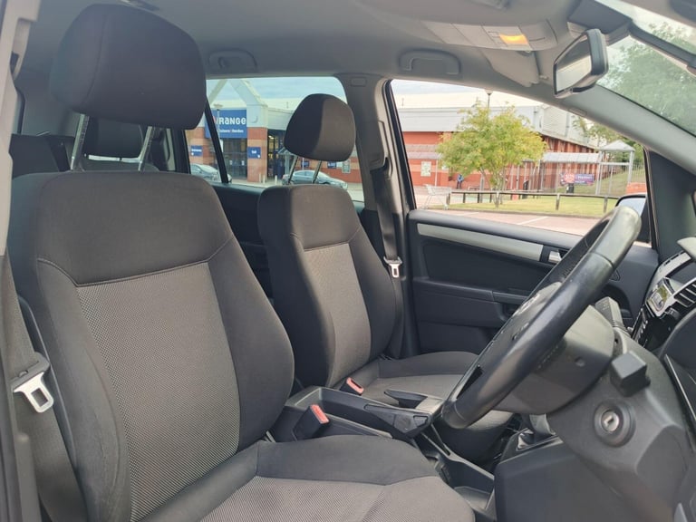 2012 Vauxhall Zafira 1.6 16V Design Euro 5 5dr (SNav) MPV Petrol Manual