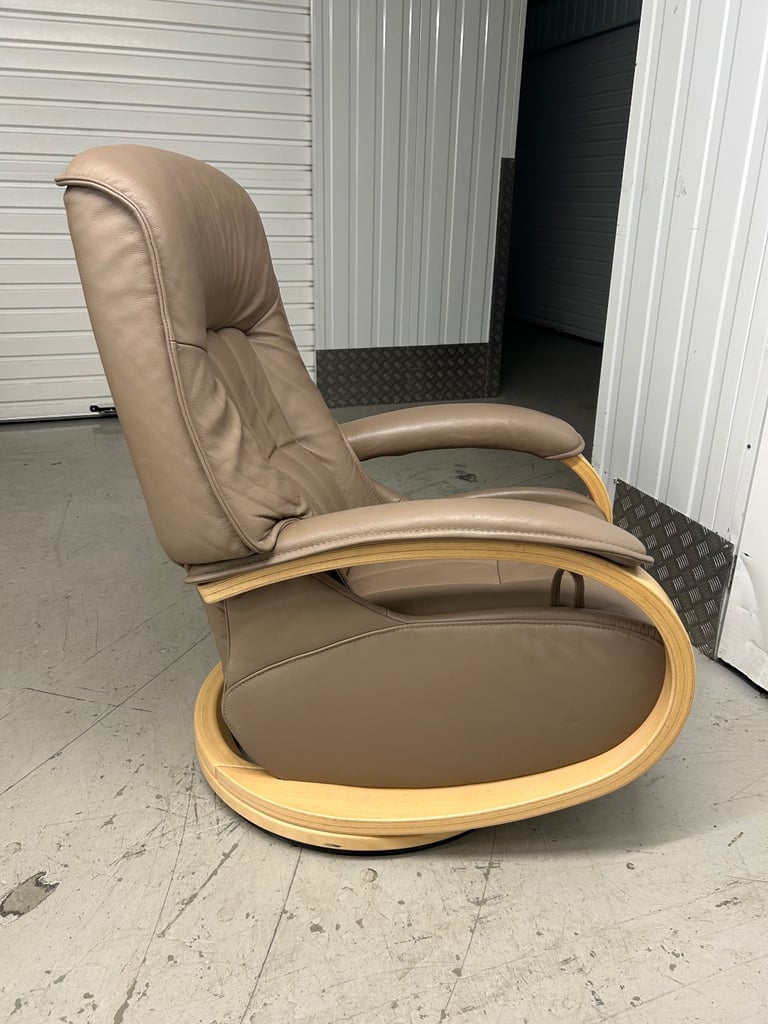 Himolla Mosel Midi Earth Leather Recline & Swivel Chair Integrated Footrest