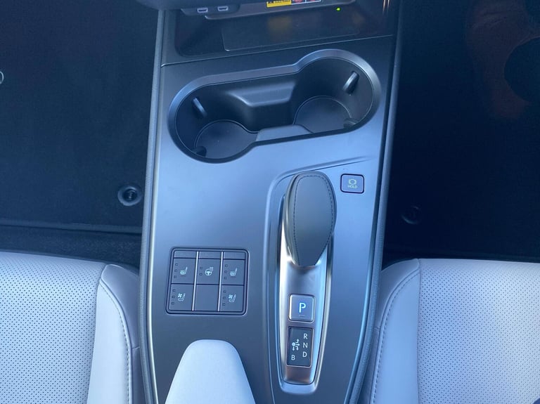 2025 Lexus UX 300e 150kW 72.8 kWh Premium Plus 5dr E-CVT SUV Electric Automatic