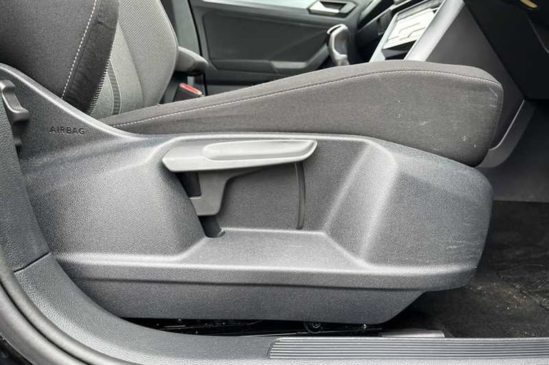 2023 Volkswagen T-Roc 1.0 TSI Life 5dr HATCHBACK PETROL Manual