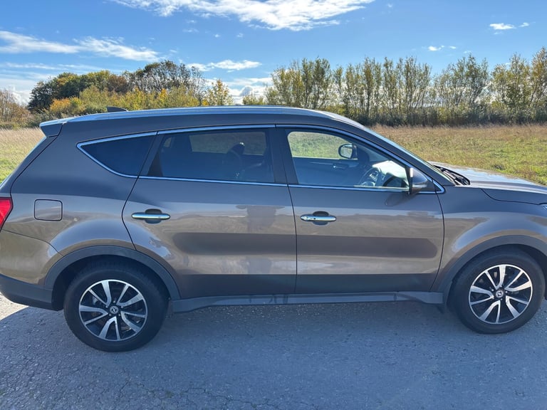 2022 DFSK Glory 580 Seven Seater Automatic Petrol   PETROL Automatic