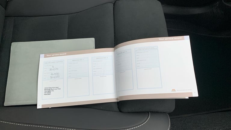 2024 Volvo XC40 2.0 B4 MHEV Plus SUV 5dr Petrol Hybrid DCT Auto Euro 6 (s/s) (197 ps) ESTATE Petr...