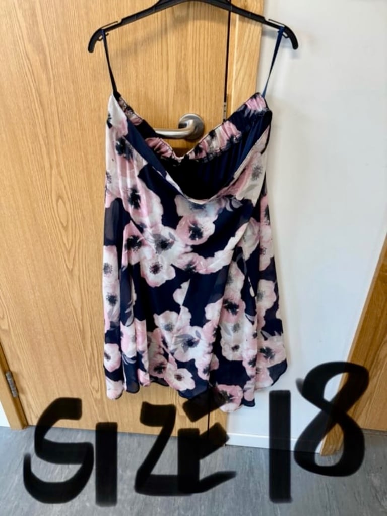 Ladies Clothing Size 18