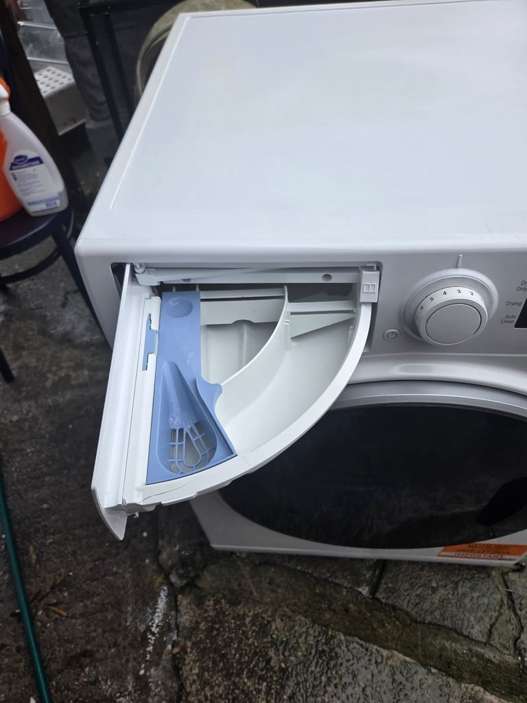 A Class  9kg/6kg washer dryer Hotpoint 