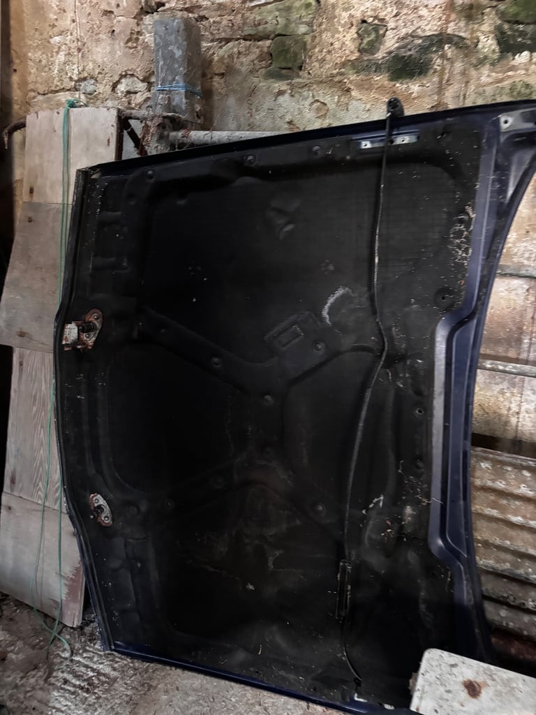 BMW e36 car bonnet 