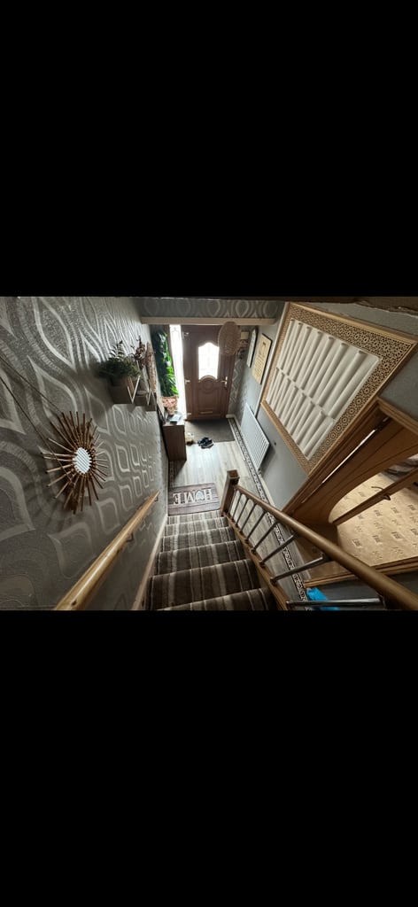 3 bedroom with 2 bathrooms 