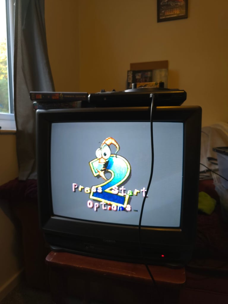 Toshiba 2102TB 21" CRT TV For Retro Gaming, great condition with remote