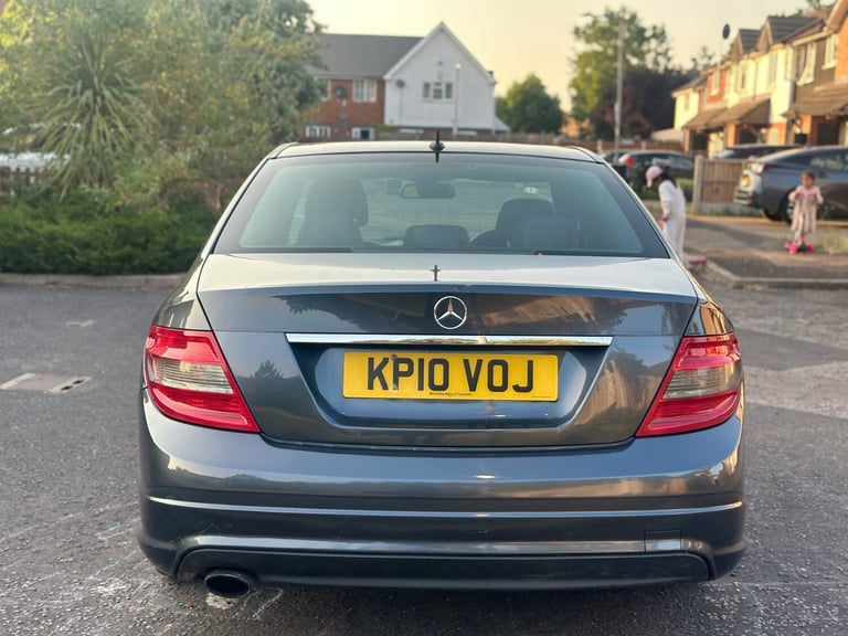 2010 Mercedes-Benz C-Class C180 CGI BlueEFFICIENCY Sport 4dr Auto SALOON Petrol Automatic