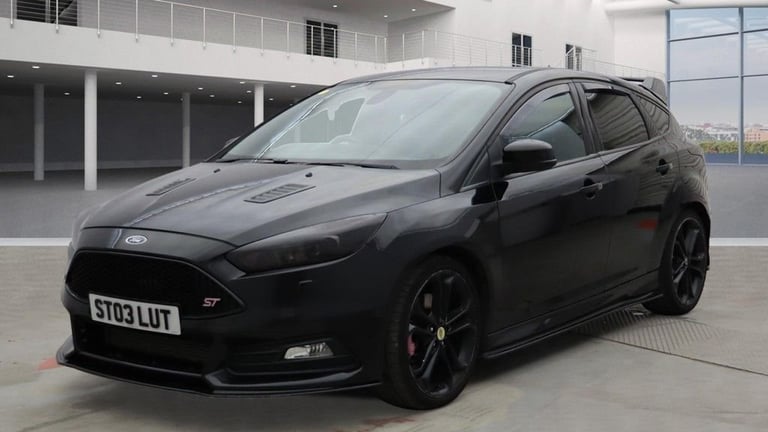 2018 Ford Focus 2.0T EcoBoost ST-3 Navigation 5dr HATCHBACK PETROL Manual