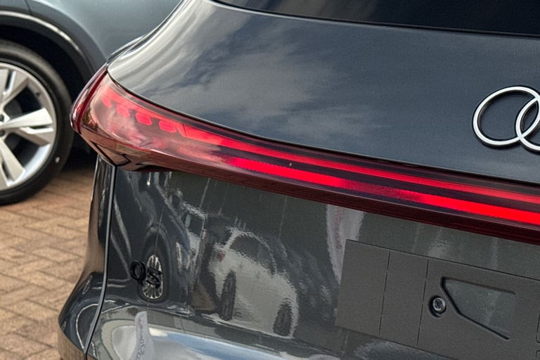 2025 Audi Q5 2.0 TDI S line S Tronic quattro Euro 6 (s/s) 5dr SUV Automatic