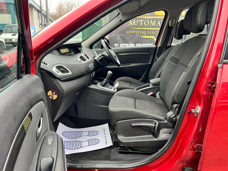 2009 Renault Grand Scenic 1.5 dCi Dynamique 5dr MPV Diesel Manual