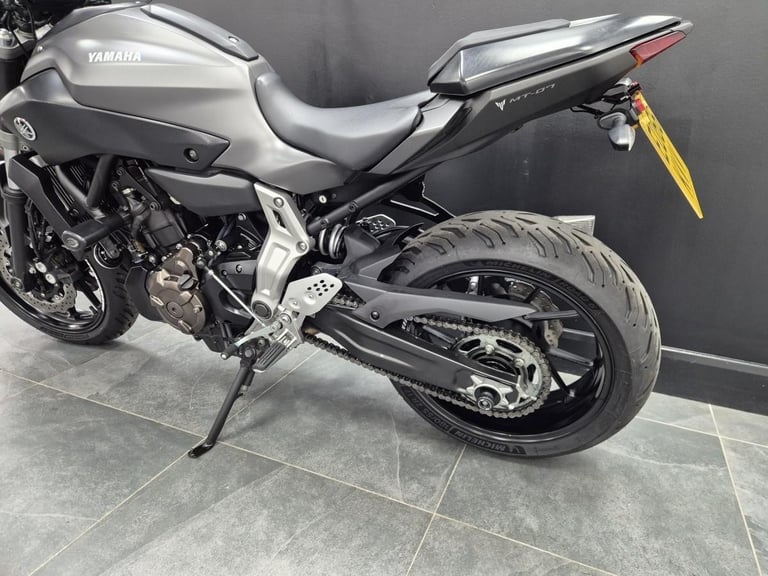YAMAHA MT07
