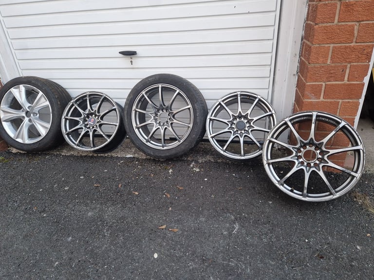 image for 4 Saab 17insh lightweight racing model alloy wheels + 1 seat lean wheel