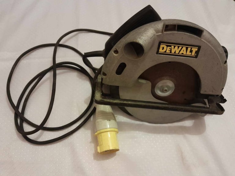 Dewalt Skill Saw 110V  DW62-LX