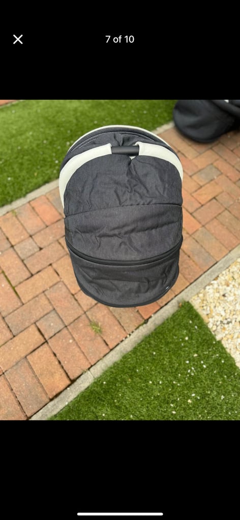 Mee-goo travel system pram