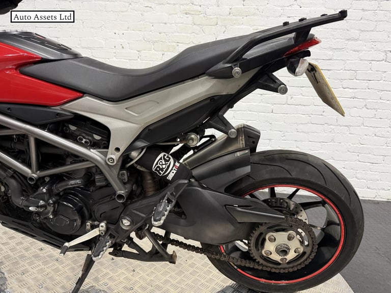 2014 Ducati Hyperstrada 821 821 Naked Petrol Manual Euro 3 (104 ps) Naked Petrol Manual