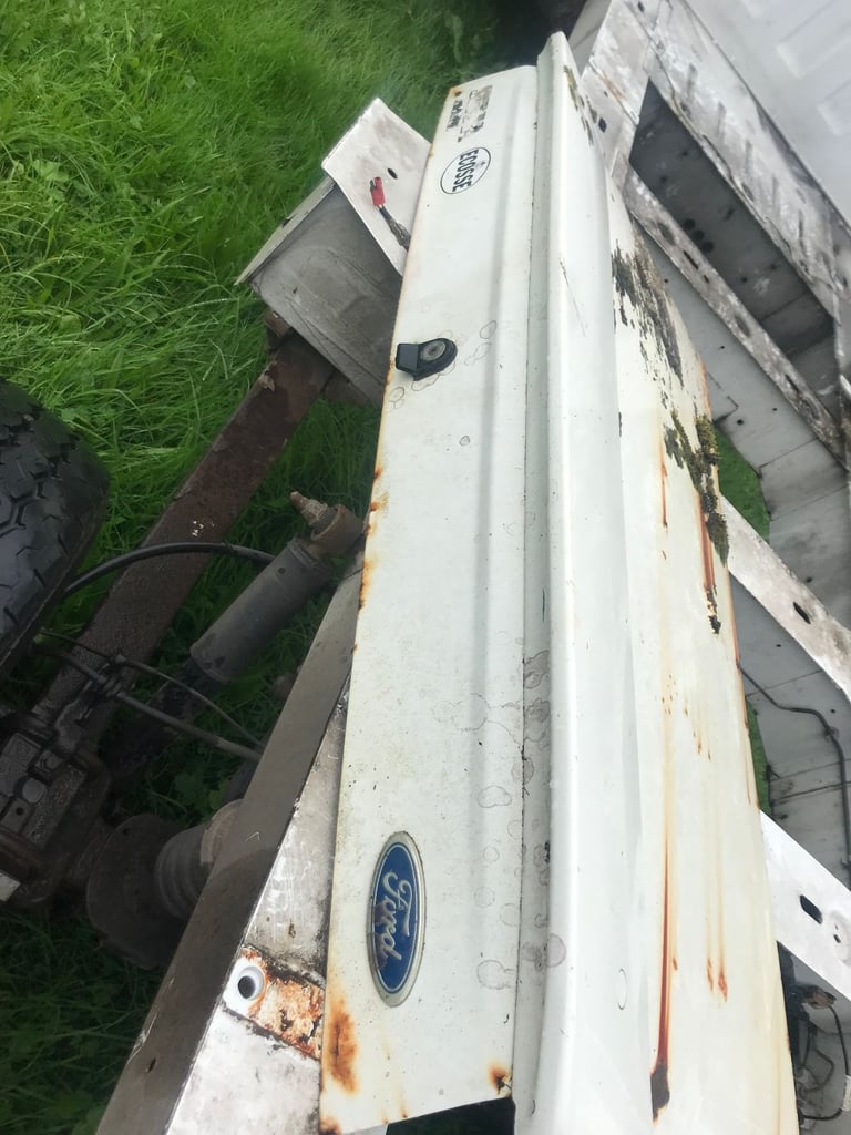 Ford Sierra Sapphire  Boot Spoiler