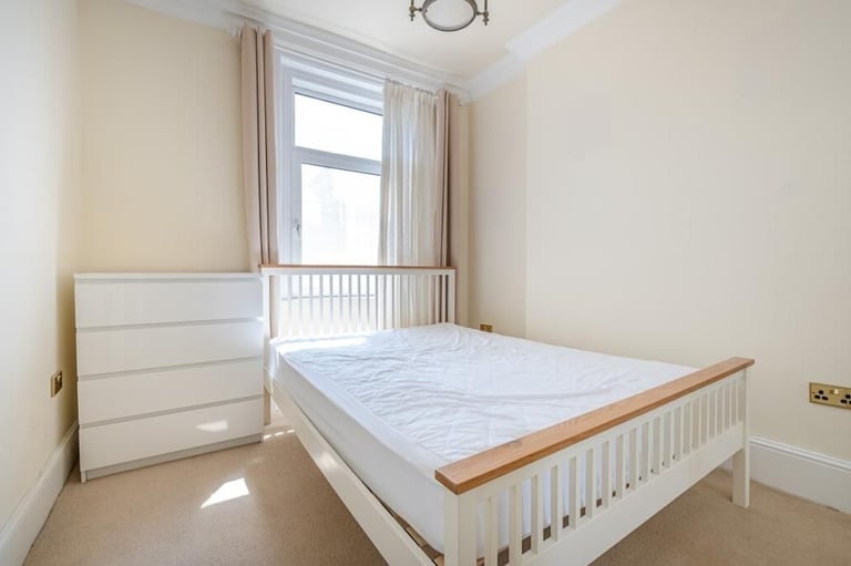 🐟 Plaistow Double Room – Fully Furnished – All Bills Included £780 PCM! 🐟