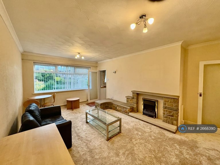 2 bedroom house in Keswick Crescent, Brinsworth, Rotherham, S60 (2 bed) (#2668390)