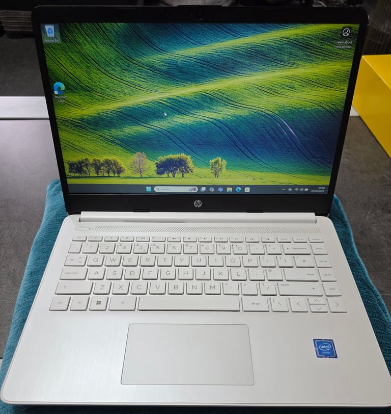 HP Stream 14 inch Laptop - Windows 11 - White