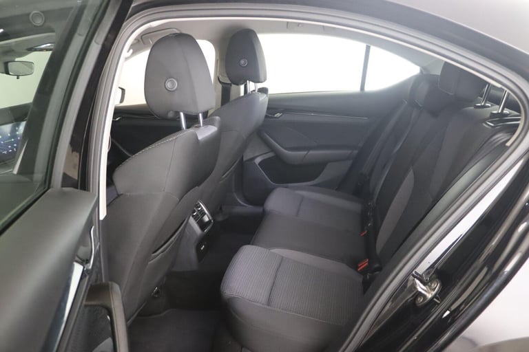 2020 Skoda Octavia 1.5 TSI ACT SE Technology Euro 6 (s/s) 5dr HATCHBACK Petrol Manual