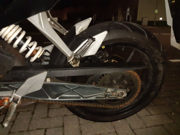 KTM DUKE 125 2015 , 125cc low mileage, long MOT