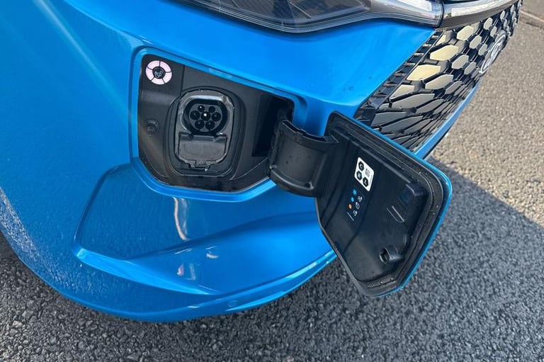 2024 Ford E-Transit 320 Limited AUTO L1 SWB RWD 100kW 65kWh Low Roof, DEMO, 17inch CARBONISED A P...