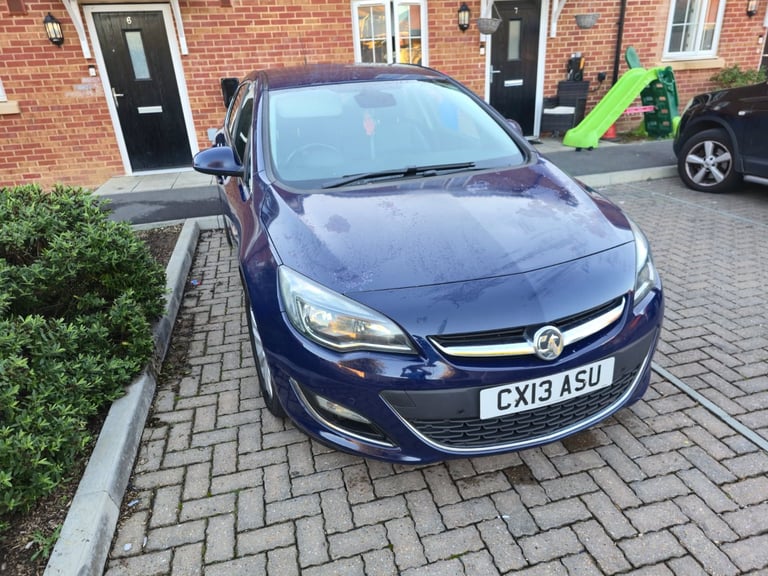 Cheap Vauxhall, ASTRA, Hatchback, 2013, Manual, 1956 (cc),5 doors for sale in Trowbridge, Wiltshire