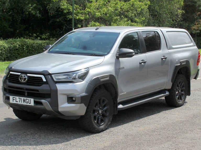 2021 Toyota Hilux 2.8 D-4D Invincible X Pickup Double Cab 4dr Diesel Manual 4WD