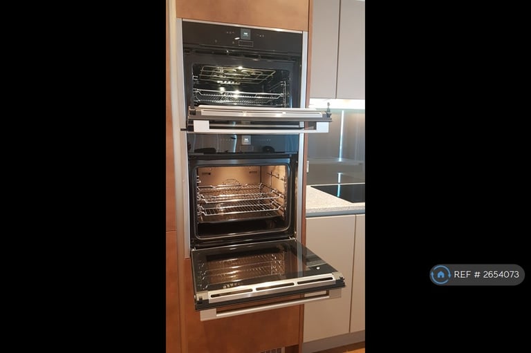 2 bedroom flat in South Tower, Manchester, M15 (2 bed) (#2654073)