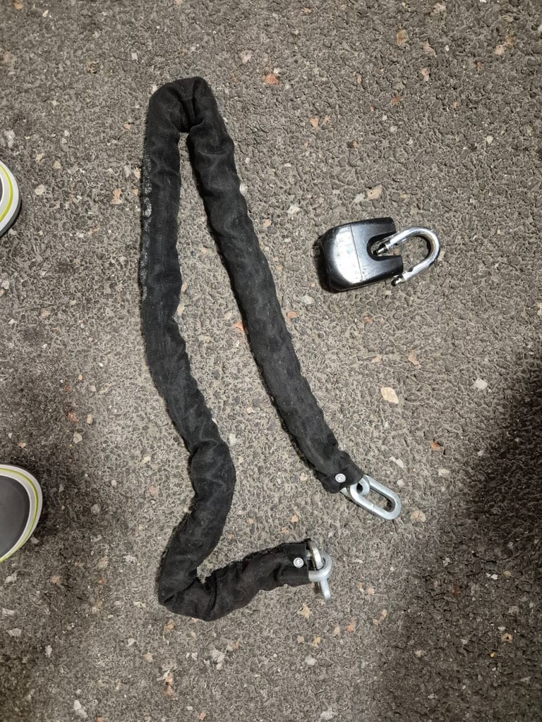 image for Oxford OF802 Monster Chain & Lock 1.5m