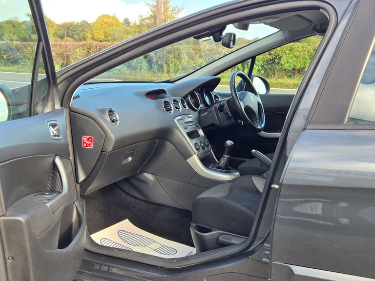 2012 Peugeot 308 1.6 308 Active HDi 5dr Hatchback Diesel Manual