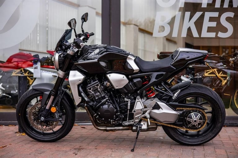 Honda CB1000R LOW MILES ! SHIFTER ! STUNNING