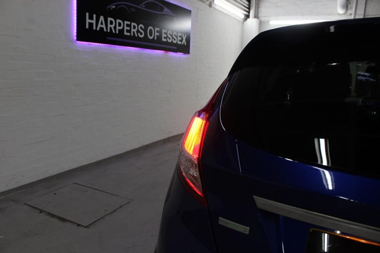 2017 Ford Fiesta 1.0T EcoBoost Titanium Euro 6 (s/s) 5dr HATCHBACK Petrol Manual