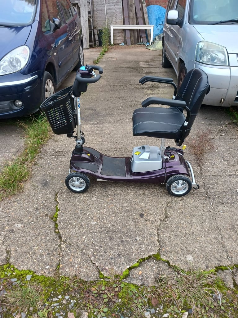 lithium powered carboot mobility scooter