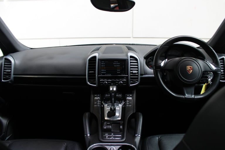 2012 Porsche Cayenne 3.0 TD V6 SUV 5dr Diesel Tiptronic 4WD (stop/start) (240 ps) ESTATE Diesel A...