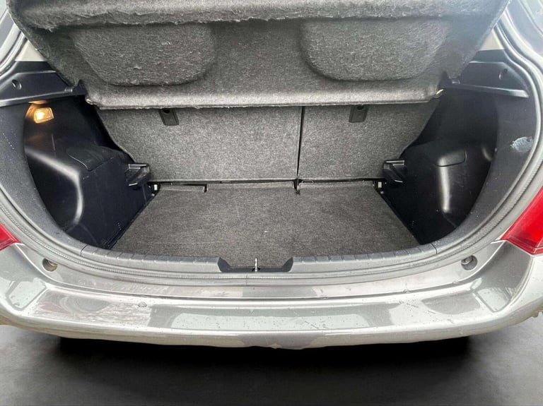 TOYOTA YARIS 1.0 VVT-i TR Euro 5 3dr 2013