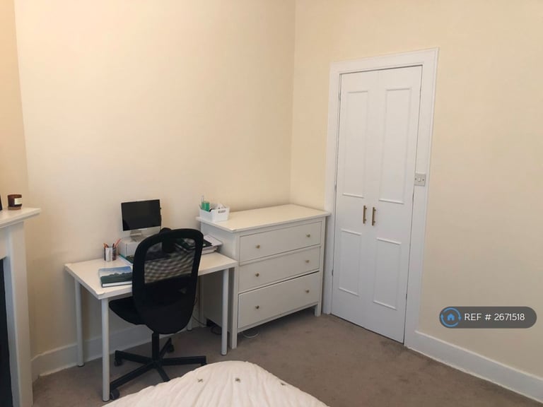 2 bedroom flat in Montgomery Street, Edinburgh, EH7 (2 bed) (#2671518)