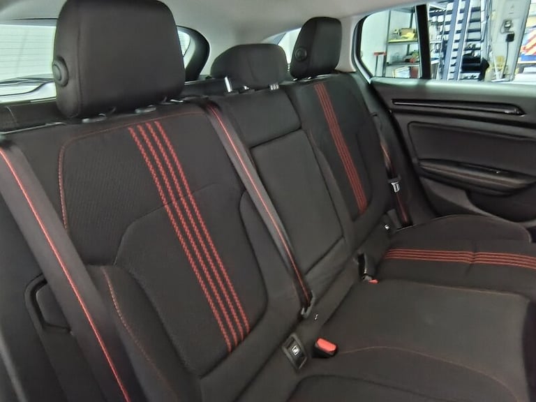 2021 Renault Megane 1.3 TCE R.S.Line 5dr Auto ESTATE PETROL Automatic