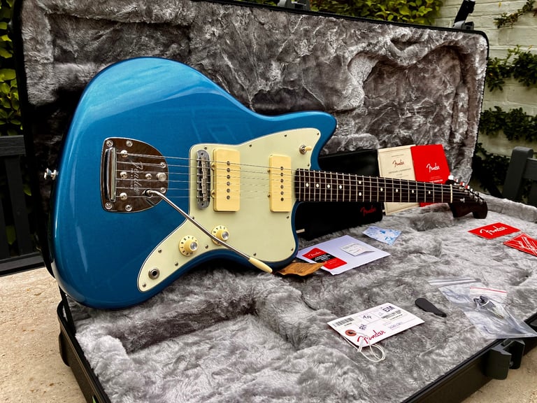 ♚MINT♚FENDER AMERICAN Professional JAZZMASTER USA♚ROSEWOOD NECK♚Lake Placid Blue