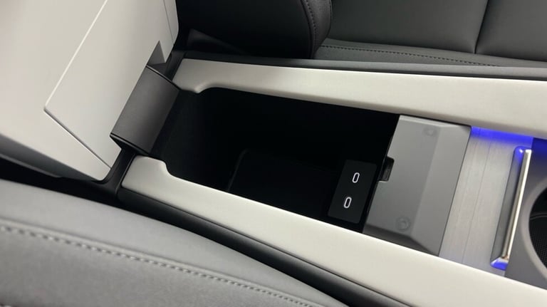 2025 Polestar Polestar 4 Polestar 4 Long range Single motor - Pilot - Plus - Pro Estate Electric ...