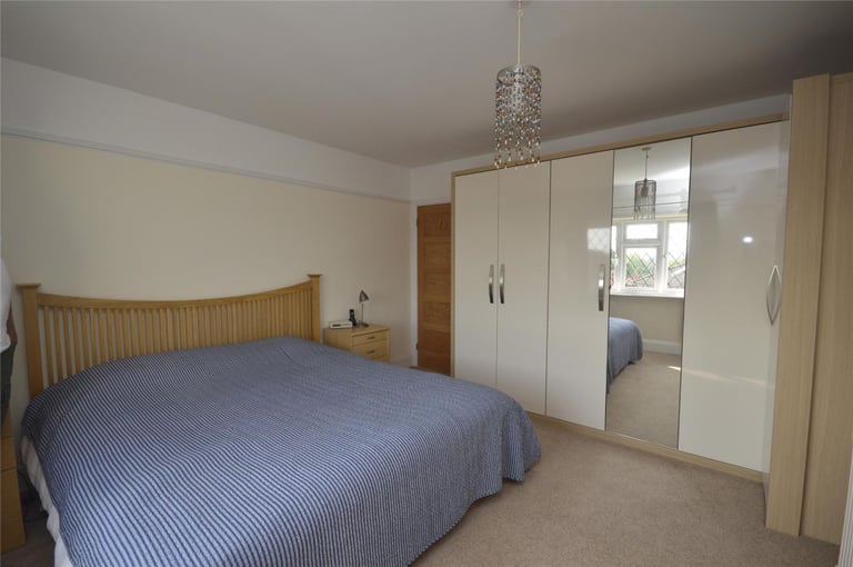 Spacious double bedroom