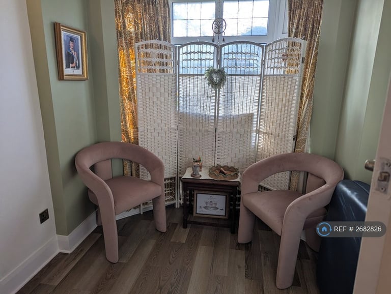 4 bedroom house in Gainsford Avenue, Clacton-On-Sea, CO15 (4 bed) (#2682826)